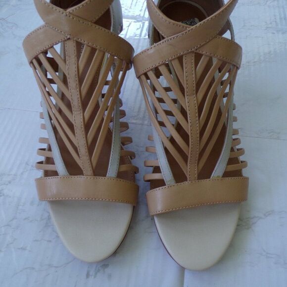 Calvin Klein cage heels 9 - Picture 5 of 12